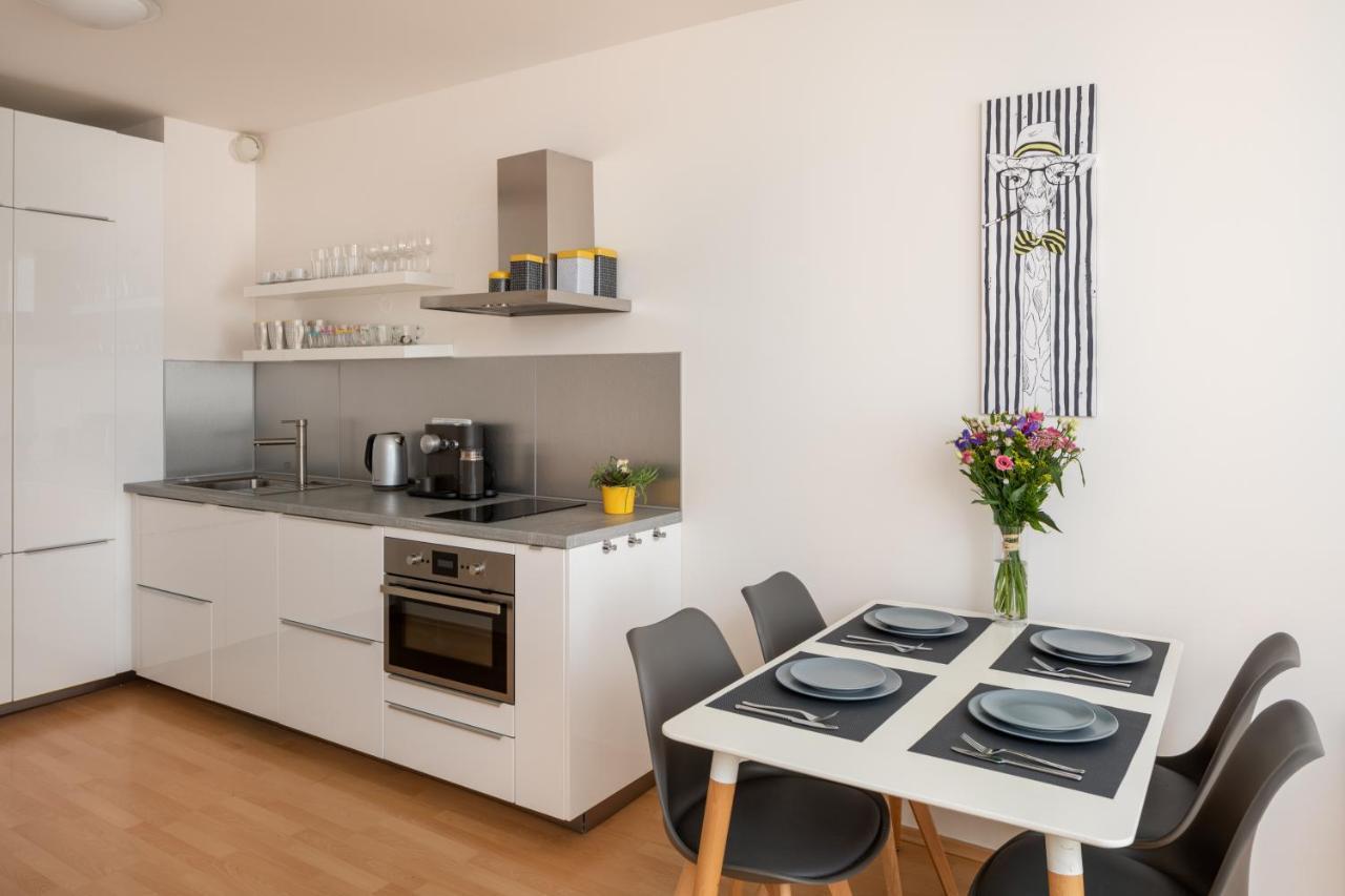 Sunny Apartment In Modrany By Prague Days Exterior photo
