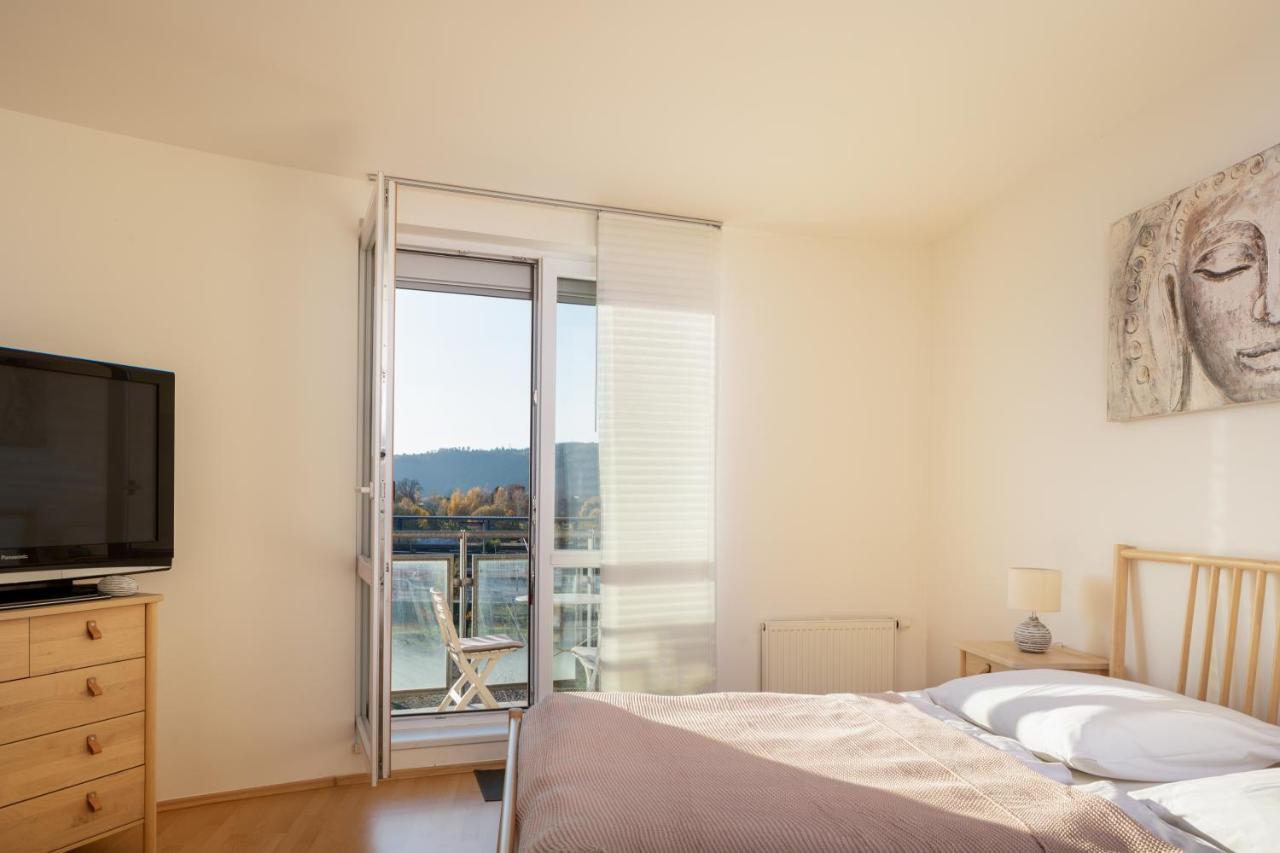 Sunny Apartment In Modrany By Prague Days Exterior photo
