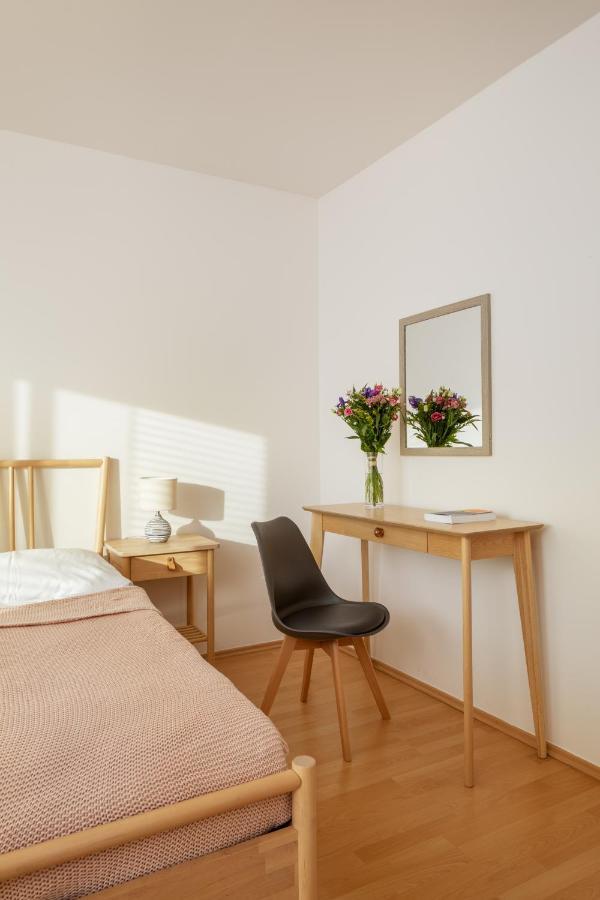 Sunny Apartment In Modrany By Prague Days Exterior photo